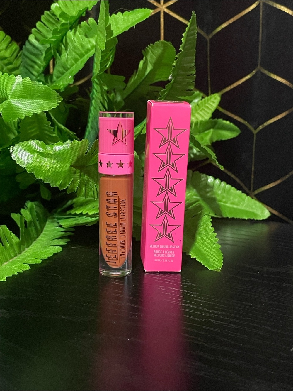 Jeffree Star Velour Liquid Lipstick - Plastic Surgery DISCONTINUED